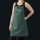 Delantal Verde militar femenino nombre de guión personaliza<br><div class="desc">Delantal de cocina de texto de monograma simple de color verde militar personalizado moderno y elegante nombre de guión femenino chic verde militar y texto blanco. Personalice,  personalice con nombre,  cita,  frase o texto. Ideal para cocineros,  chefs,  alfarería,  cerámica,  artesanías,  trabajo,  cocina,  repostería,  barbacoa,  parrilla,  etc</div>