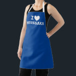 Delantal Yo corazón moussaka Funny cocina griega apta<br><div class="desc">Yo corazón moussaka Funny cocina griega plataforma para hombres y mujeres. Me encanta el diseño de plantillas para tu comida favorita. Cocina divertida y delantales de barbacoa de cualquier color. Idea personalizada de regalo para amigos griegos, familia, chef, cocinero, mamá, papá, gourmet, etc. Los colores azul y blanco o personalizado....</div>