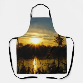 Delantal Zonsondergang bij een meertje met rietpluimen.