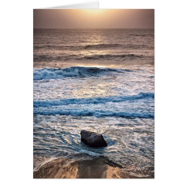 Delicada puesta de sol en la playa (Frente)