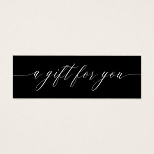 Delicada tarjeta de regalo en blanco y negro