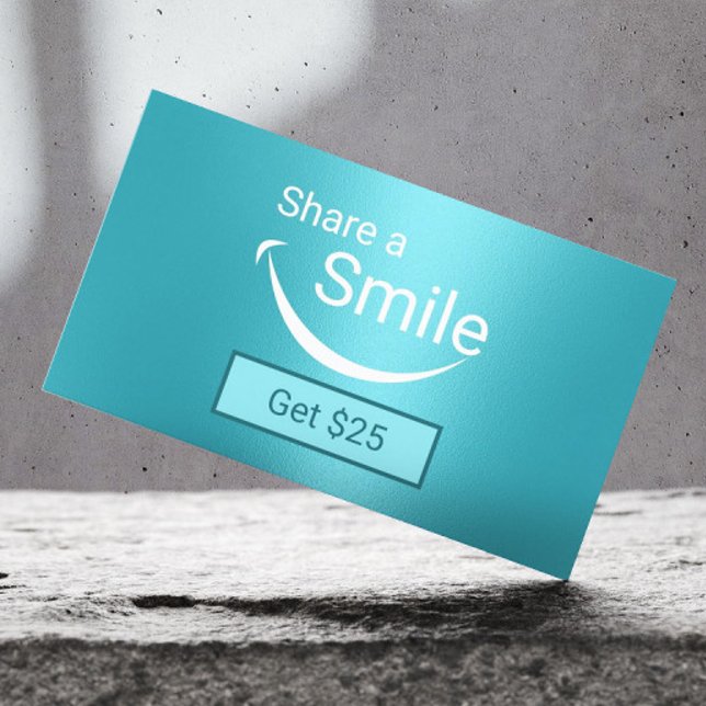 Dentista comparte una sonrisa turquesa de remisión (Subido por el creador)