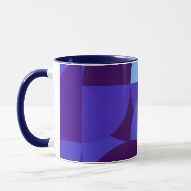 Descanso de café con nuestra taza geométrica de cu (Izquierda)