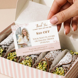 Descuentos Tarjeta de promoción de panadería de cupcake flora