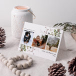Deseos más cálidos Invierno cálido 3 Tarjeta de va<br><div class="desc">'Es temporada para difundir alegría y qué mejor manera de hacerlo que con tu propia tarjeta de vacaciones familiar? Este año, vaya más allá de la carta tradicional y demuestre su estilo con una cédula de festividad de Warmest Botanical Photo Holiday de Invierno Trendy Berry. Esta tarjeta única incluye tres...</div>