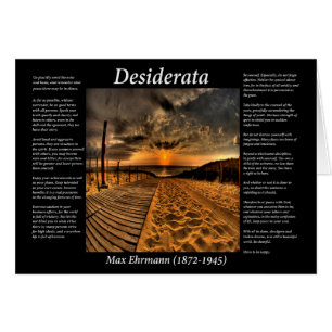 Desiderata del océano y una pasarela de madera