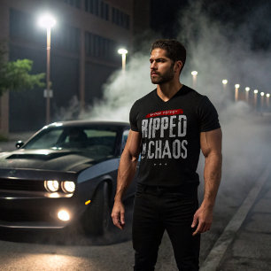 Despedazado de la camiseta de instinto de caos