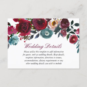Detalles de la recepción de boda con vino tinto de