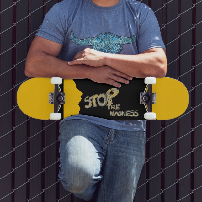 Detener El Skateboard De La Locura (Exterior 3)