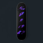 "Día B" Nov 09 1982 - Patineta (Personalizable)<br><div class="desc">El Skateboard "B-Day" es un tablero fresco y único que puedes personalizar con tu propia fecha de cumpleaños. Los patinadores Zazzle se dividen en 8 estilos diferentes en el arce norteamericano de origen local, y están diseñados con estándares de calidad profesional que resistirán el patinaje más duro! Obtén cinta de...</div>