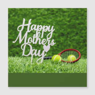 Día de las madres de tenis con pelota y raqueta en