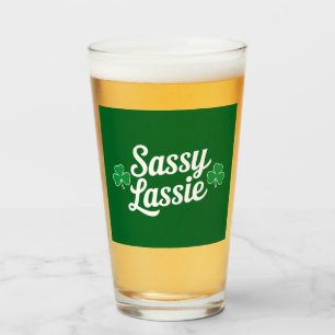 Día de San Patricio Sassy Lassie Divertido Irlandé