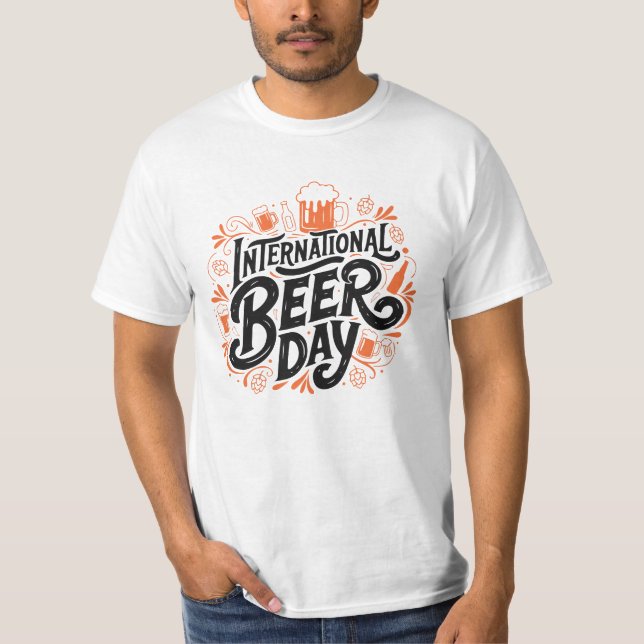 Día del Cerveza Premium Tipografía Vector Camiseta (Anverso)