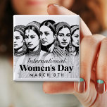 Día Internacional de la Mujer | Botón 8 de Marzo<br><div class="desc">El 8 de marzo es el botón del Día Internacional de la Mujer. Arte digital que representa a mujeres multiculturales indias.</div>