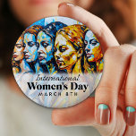 Día Internacional de la Mujer | Botón 8 de Marzo<br><div class="desc">El 8 de marzo es el botón del Día Internacional de la Mujer. Las mujeres al estilo de la pintura al óleo son arte.</div>