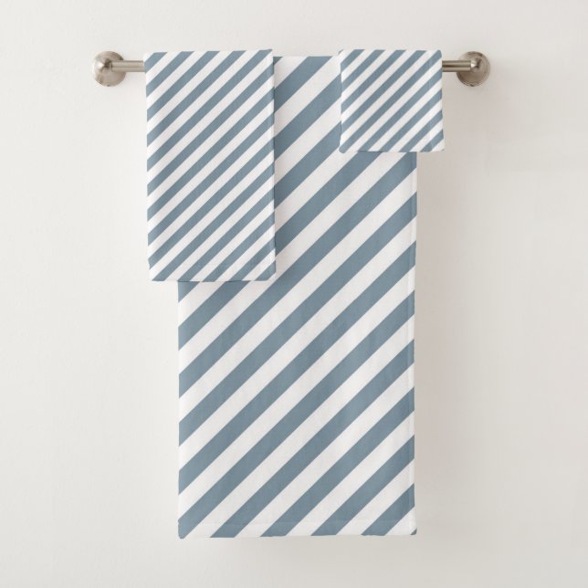 Diagonal blue and white stripes pattern (In situ)