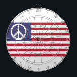 Diana Bandera de Paz de Estados Unidos<br><div class="desc">Este diseño presenta una variante de la bandera nacional de los Estados Unidos de América con un signo de paz blanco en el cantón azul arriba a la izquierda. Se puede ver como un emblema del activismo antibélico,  que simboliza la esperanza de un mundo mejor.</div>