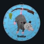 Diana Bonito opossum colgando de un personalizado de suc<br><div class="desc">¡Este lindo y feliz opossum está pasando el rato por la diversión! Dibujado en un tonto estilo de ilustracion personalizado.</div>