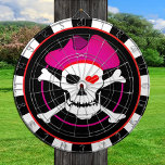 Diana Capitán Grace Dartboard y bandera de los piratas,<br><div class="desc">DARTBOARDS: Capitán Grace,  bandera de los piratas con calavera y huesos cruzados y con capitán gorra. Sube a bordo.</div>