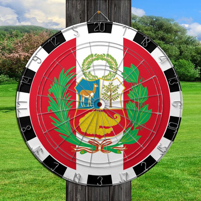 Diana Dartboard de Perú y dardos de la bandera peruana / (Subido por el creador)