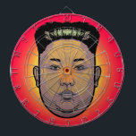 Diana Dictador Do Dartboard de la O.N.U de Kim Jong<br><div class="desc">La O.N.U norcoreana de dictador Kim Jong,  sabida ya para su peinado único,  ha puesto al día su mirada. Kim Jong aparece haber crecido su pelo hacia fuera y lo tenía esculpido en una forma trapezoidal. Y,  para la buena medida,  parece que él ha hecho sus cejas arreglar.</div>