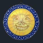 Diana Graciosa cosecha del espacio exterior de Moon Man<br><div class="desc">Este diseño original de tablero se deriva de una imagen antigua de una cara sonriente de luna. También podría ser el sol. Tiene una gran sonrisa y unos ojos divertidos y algo cruzados. Se apoya en un campo de estrellas blancas en un cielo azul / cielo. Este es un diseño...</div>