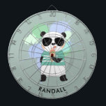 Diana Hipster Panda Bear con cualquier nombre<br><div class="desc">Un dardo personalizado con un panda hipster comiendo un cono de helado. Edite el nombre de ejemplo que se muestra con el nombre deseado u otro texto.</div>