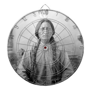 Diana Líder lakota sacudiendo a indígenas norteamericano