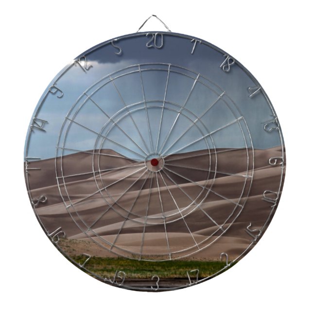 Diana Lluvia en las grandes dunas de arena (Frente)