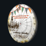 Diana Moda de país Boda de candelabro ruso Junta Dart<br><div class="desc">Antigua Moda del País Rústico Bunting Pennant Chandelier Dart Board. Una adición divertida a su Boda Hoedown Shindig Fiesta es este Personalizado de Dart Board que viene con Rótulos de Yard, invitaciones, Pegatinas y más que cualquier producto de Zazzle puede ser personalizado para ser parte de su fiesta - hay...</div>
