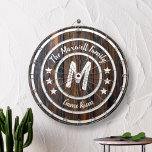 Diana Monograma Rústica Madera de grano<br><div class="desc">El Monograma Rustic Barn Wood Dart Board es una excelente incorporación a la sala de juegos familiar. Juego divertido para horas de entretenimiento. Personalizar con su nombre y texto.</div>