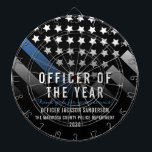 Diana Pabellón de la Línea Azul del Año<br><div class="desc">Este diseño incluye una bandera de la fuerza policial con rayas blancas y negras, y una delgada franja azul. Esta pizarra es grandiosa por mostrar agradecimiento a un oficial sheriff, capitán o jefe por su servicio y reconocerlos como oficial del año.</div>