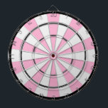 Diana Placa Bullseye Dart multidestino<br><div class="desc">Una divertida pizarra con tema de tiro multiobjetivo. Personalizable completo si lo desea para añadir nombres de empresa o familia,  imágenes,  cambiar el color rosa del fondo y más. ¡Disfrútalo!</div>