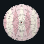 Diana Placa de arte rosa moderno de mediados de siglo<br><div class="desc">Este modelo de tablero de arte moderno de Mid Century Pink Argyle Dart Board (gran impresión) presenta un fondo rosa de la Primera Dama y un patrón de diamantes modestos, translúcidos y de color rubor sobre diamantes de color crema más grandes y vintage con especkles de edad espacial de color...</div>