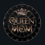 Diana Reina Mamá<br><div class="desc">Reina Mamá,  muestra a tus súbditos que eres la monarca reinante. "Reina Mamá" se muestra de manera prominente en una fuente dorada deslumbrante,  digna de la realeza. Es un regalo ideal para Mamá en el Día de la Madre.</div>