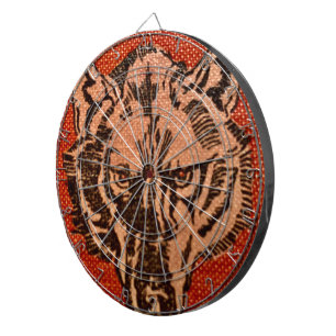 Diana Wolf Head en Red Dartboard