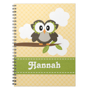 Diario amarillo del cuaderno espiral del búho