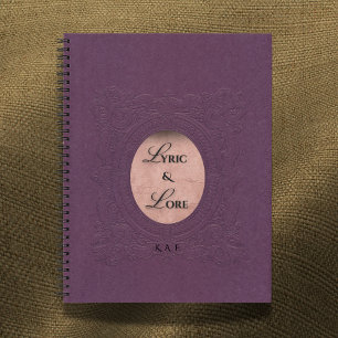 Diario Archive Morado con Relieve Lyric & Lore