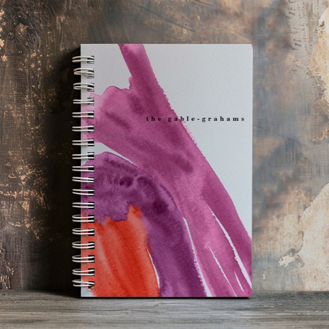 Diario Personalizado Acuarela Púrpura (Bold watercolor strokes in purple and red personalized notebook.)