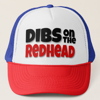 DIBS EN EL GORRA DEL CAMIONERO DEL REDHEAD