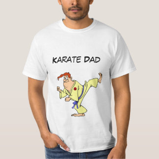 Dibujo animado del karate de la camiseta del valor