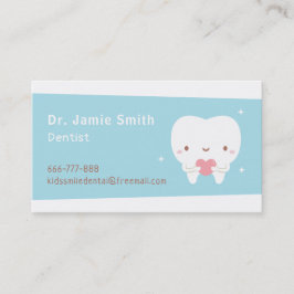 Diente lindo con tarjetas de negocios para dentist