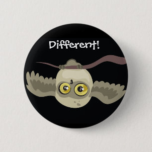 ¡Diferente! Botón del búho de Upsidown