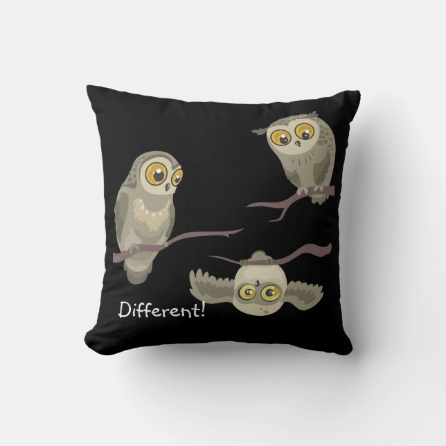 ¡Diferente! poca almohada de tiro del owl~ del (Anverso)