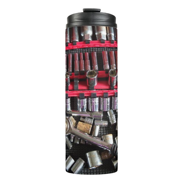 Diferentes zócalos en un vaso de herramientas (Anverso)