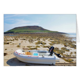 Dinghy en la playa