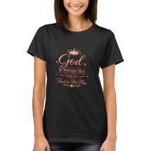 Dios está dentro de ella Camiseta cristiana (Salmo