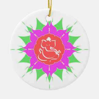 Dios Ganesha y flor - ornamento