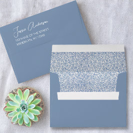 Dirección de guión azul y blanco con patrón floral
