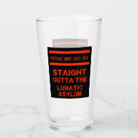 Directamente fuera del asilo lunático gran taza de